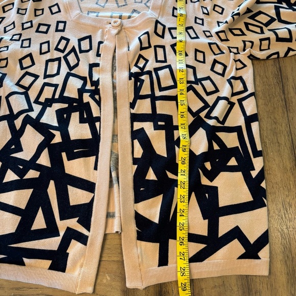 LouLou Artsy Abstract Print Cardigan, size 1X, Lagenlook Spring Office Layering - Picture 10 of 10